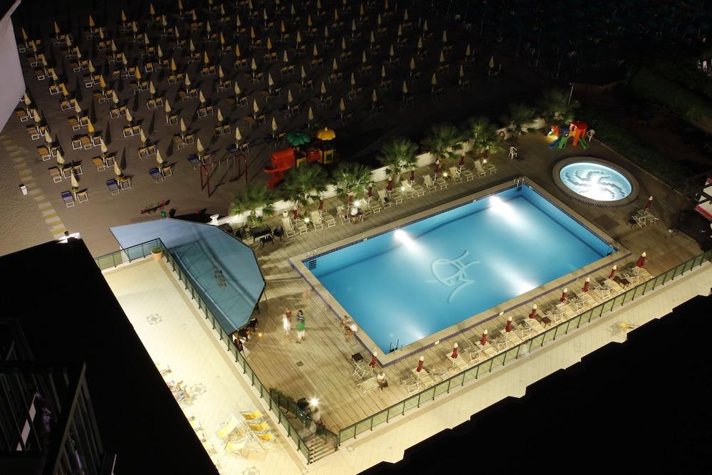 Club Esse Mediterraneo Montesilvano Marina Exteriör bild