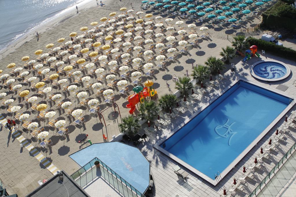 Club Esse Mediterraneo Montesilvano Marina Exteriör bild